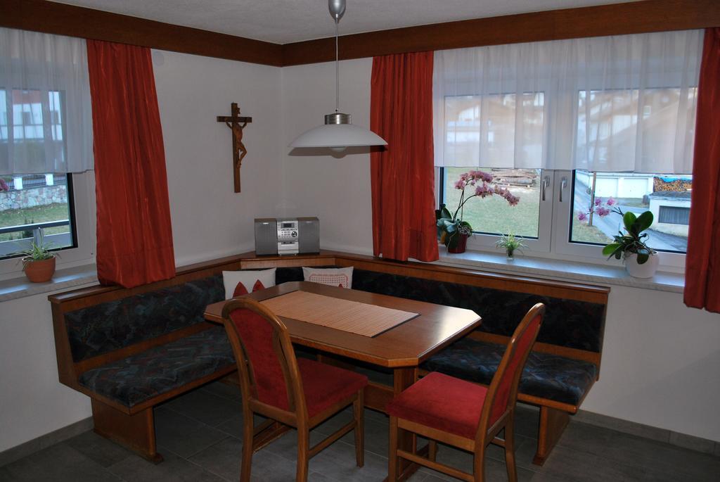 Ferienwohnung Nuener Гринс Экстерьер фото
